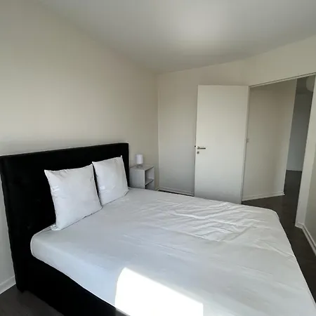 A 500m Paris, 130m2 Avec 4ch, Balcon Et Parking Apartment Le Kremlin-Bicetre