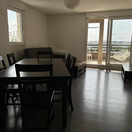 公寓 A 500m Paris, 130m2 Avec 4ch, Balcon Et Parking 勒·克里姆林·比塞特